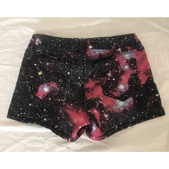 Love sick shorts size 9 - Picture 4 of 6